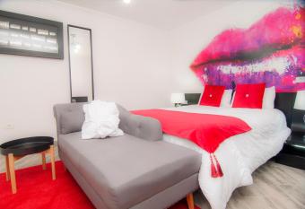 Finca El Pastel allows 18 year olds to book a room