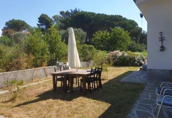 La Casa di Artemide Affittacamere le Venelle has Balcony rooms