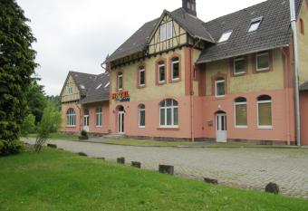 Hotel am Bahnhof has Balcony rooms