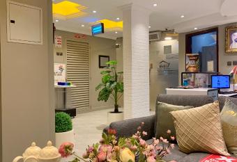 Al Rawdha Hotel Apartments has Balcony rooms