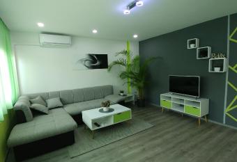 Apartman Anja has Balcony rooms