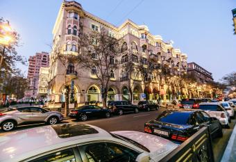 Deluxe AZZA has rooms with a private hot tub