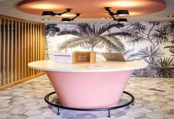 Mercure Perpignan Centre allows 18 year olds to book a room