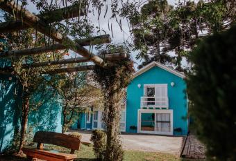 Pousada Lanai Gramado allows 18 year olds to book a room