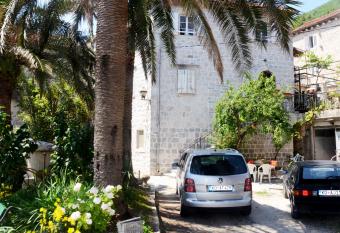 Apartments Gudco has Balcony rooms