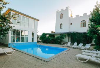 Laguna Villa - Pool, Sauna, Events - at Bazaleti Lake has Balcony rooms