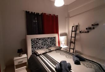 Vasilis House has Balcony rooms