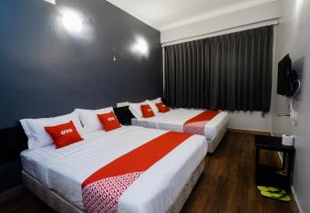 OYO 89578 Dung Fang Hotel No.1 Sibu allows 18 year olds to book a room