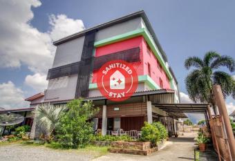 OYO 428 Pha Mansion allows 18 year olds to book a room