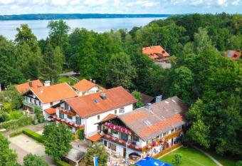 Hotel Landgasthof Sch  ntag has Balcony rooms