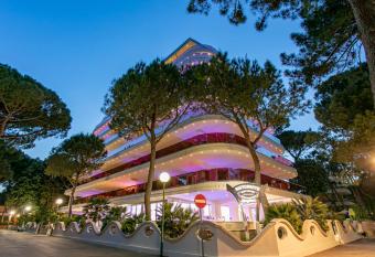 Boutique Hotel Paradiso has Balcony rooms