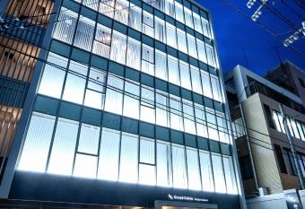 Grand Cabin Tenjin Minami allows 18 year olds to book a room