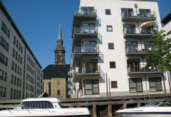 Esben Juhls Guest Room has Balcony rooms