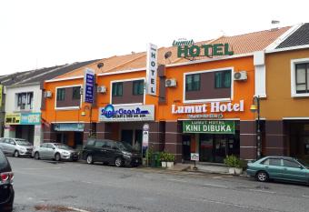 Lumut Hotel allows 18 year olds to book a room