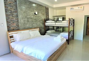 Baan Boonta allows 18 year olds to book a room