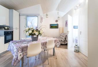 Sisi Apartment & Rooms allows 18 year olds to book a room