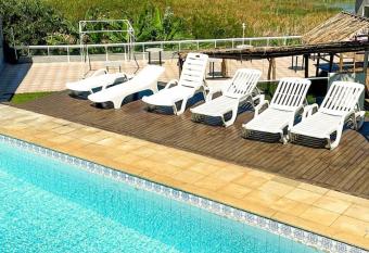 Emilia Hotel in Buzios allows 18 year olds to book a room