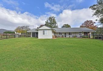 Malolo Park Guest House has Balcony rooms