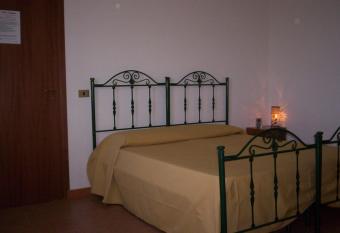 Villa Angela-holiday home with the pool in Sicilia per 16 guest has Balcony rooms