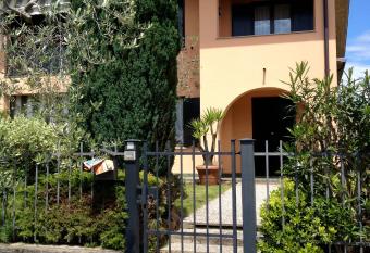 B&B Nonna Cecilia has Balcony rooms