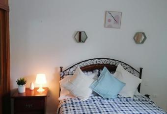 to little away from El conde ,museums, parks in the colonia zone has Balcony rooms