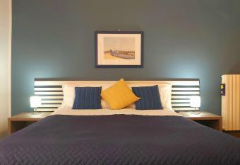 Bella Giulia allows 18 year olds to book a room