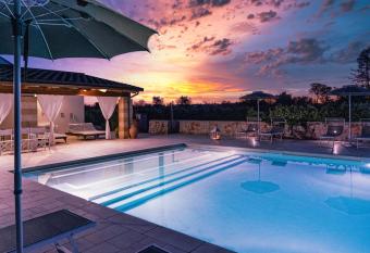 Masseria Tenuta Flora Maria has Balcony rooms