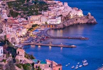 un angolo di paradiso allows 18 year olds to book a room