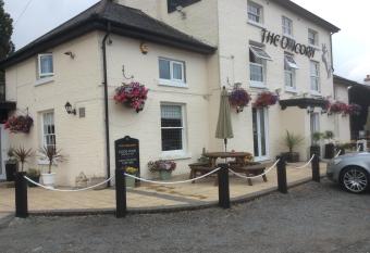 The Unicorn Hotel allows 18 year olds to book a room