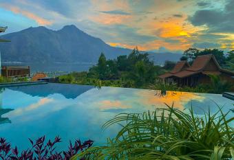 Villa Danu has Balcony rooms