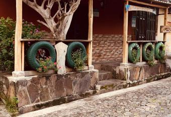 Hostal Ra  ces de mi Pueblo has Balcony rooms