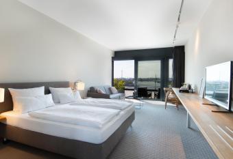 The Suites Rainvilleterrasse has Balcony rooms