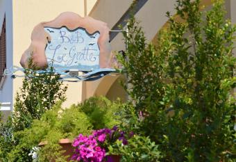 Le Grotte allows 18 year olds to book a room