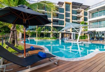 SKYVIEW Resort Phuket Patong Beach allows 18 year olds to book a room