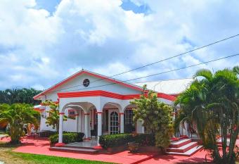 Sunny Palm Villas has Balcony rooms