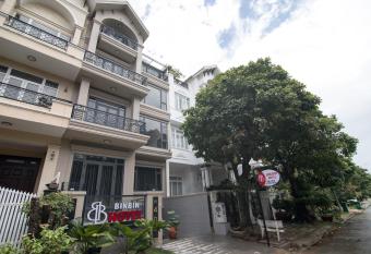 Bin Bin Hotel 7 - Near TON DUC THANG University has Balcony rooms