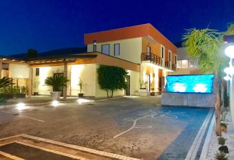 I Borghi has Balcony rooms