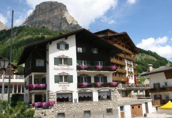 Ciasa Soreghina allows 18 year olds to book a room