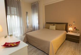 Salernoprestige b&b has Balcony rooms