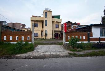 OYO 581 Serdika Pavilion allows 18 year olds to book a room