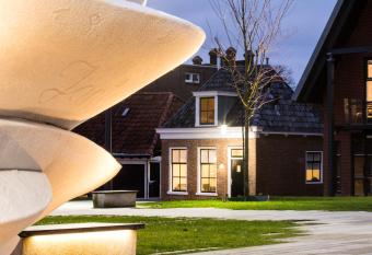 het Markthuisje allows 18 year olds to book a room