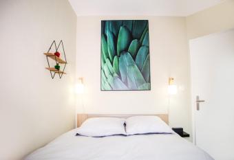 City center Nest - 2 room Appartment allows 18 year olds to book a room