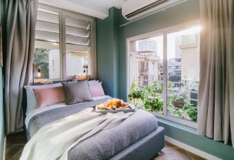 Monochrome - an Autonomous Hotel by Loginn allows 18 year olds to book a room