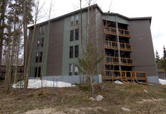 Treehouse 2 bed 2 bath C THWC has Balcony rooms