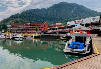 Studio Mar Piratas Residence has Balcony rooms