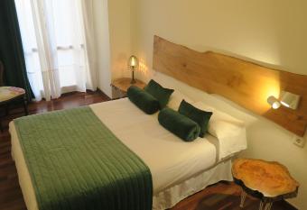 Apartamentos Palacio Azc  rate Traves  a Calvario has Balcony rooms