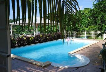 Appartement de 2 chambres avec vue sur la mer piscine partagee et terrasse amenagee a Sainte Luce a 4 km de la plage has Balcony rooms