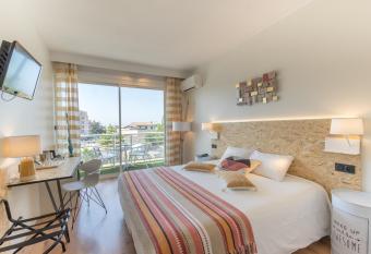 Cit Hotel Imperial has Balcony rooms