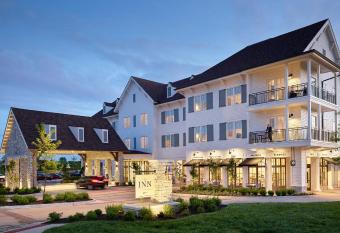 The Inn at Meadowbrook has Balcony rooms