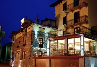 il mondo in valle has Balcony rooms